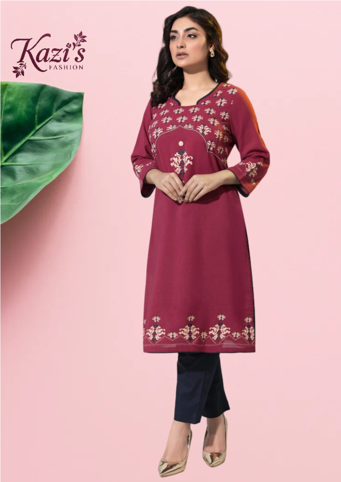 মারুন কটন এমব্রয়ডারি কুর্তি